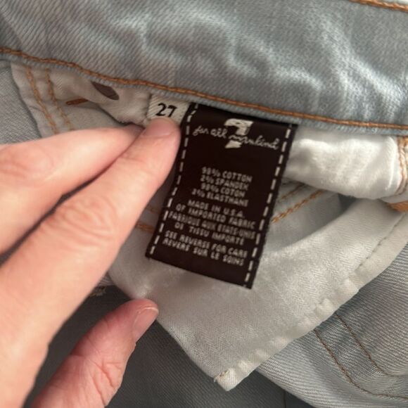 7 For All Mankind Josefina Skinny Boyfriend Lightwash Distressed Jean size 27 - Picture 6 of 11